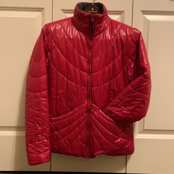 Womens red Athleta Jacket, size S - Picture 6 of 6